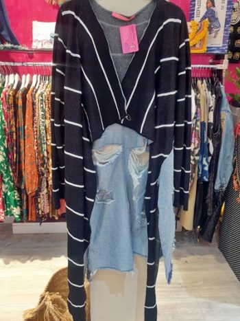 Chaqueta punto y vaquera.
