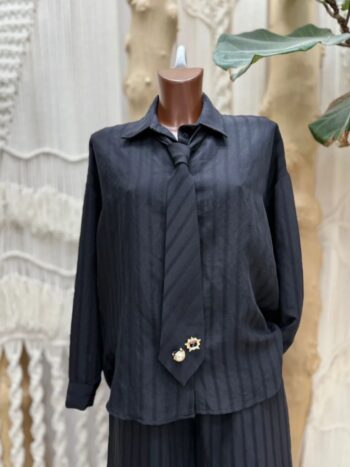 Camisa corbata negra